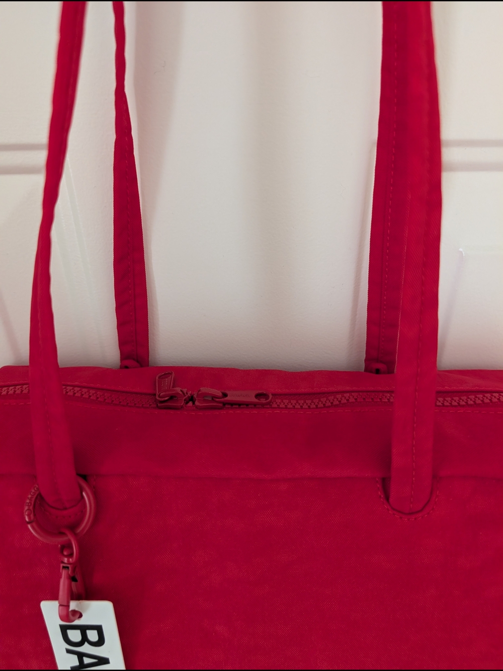 BAGGU Nylon Bowler Shoulder Bag Red Candy Apple Brand New Regular - Picture 5 of 7